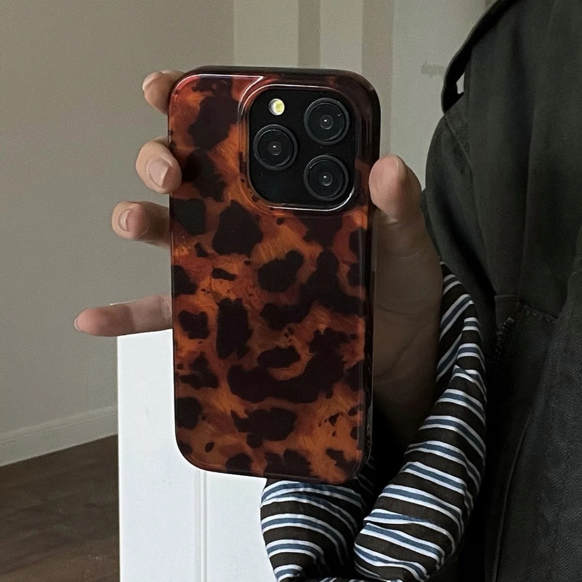 Retro Amber Texture Laser Phon - Phone Cases Amazon review and price